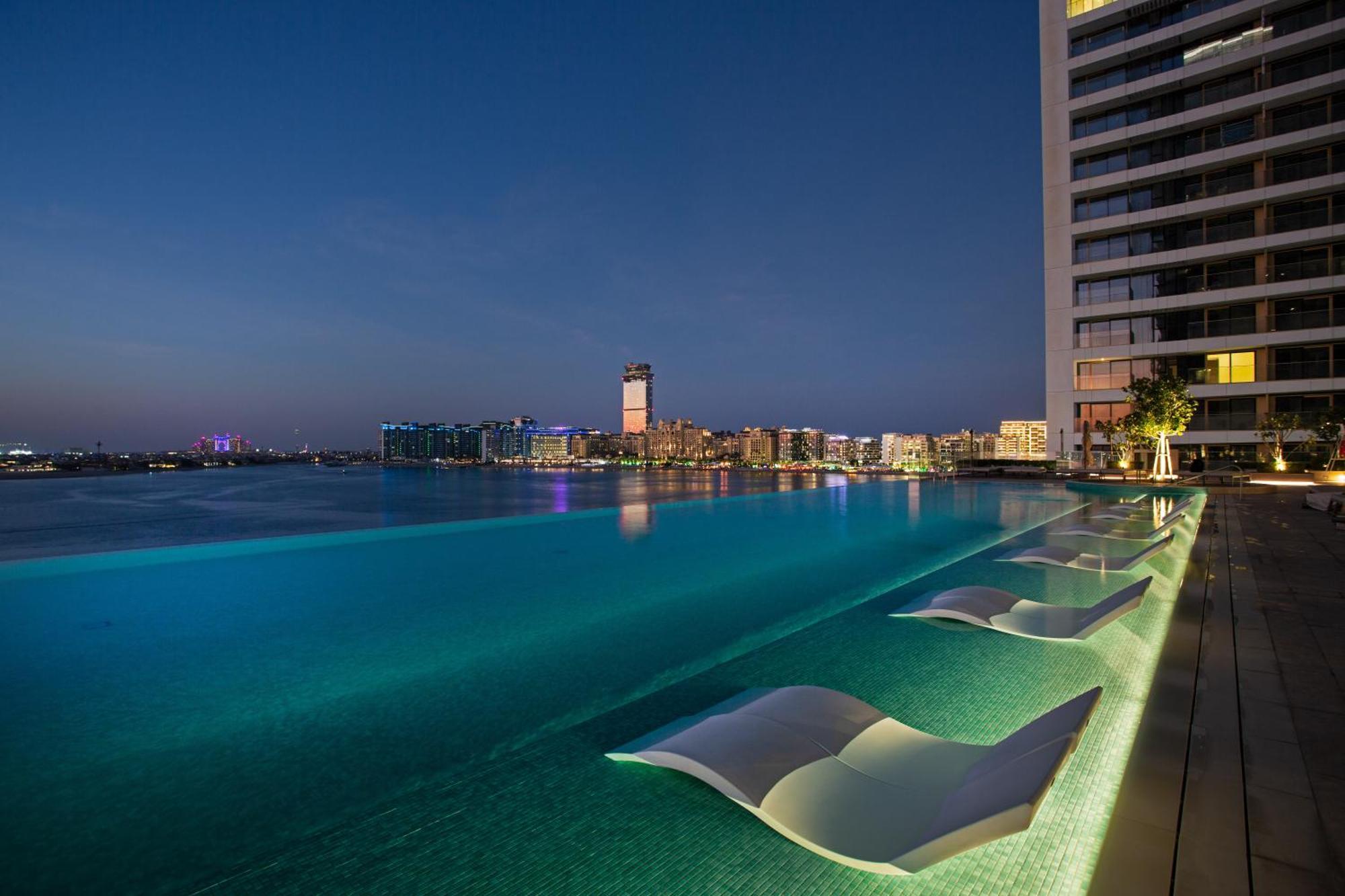 Your Beachfront Luxe Escape Experience - Suiteable