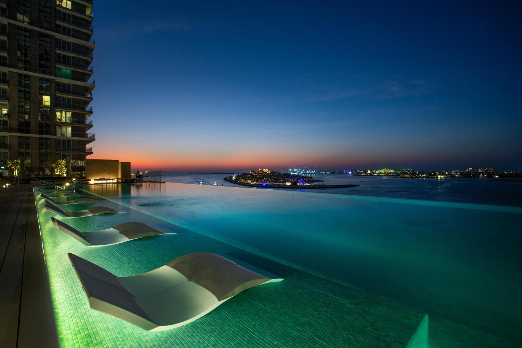 Your Beachfront Luxe Escape Experience - Suiteable * Dubai