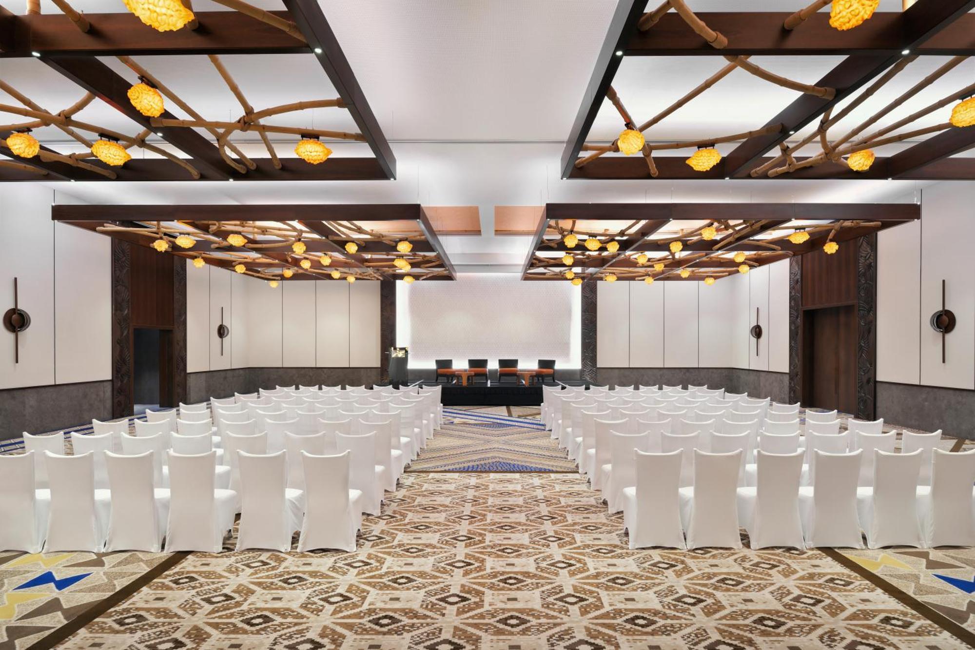 Resort Lapita, Dubai Parks And Resorts, Autograph Collection 5*