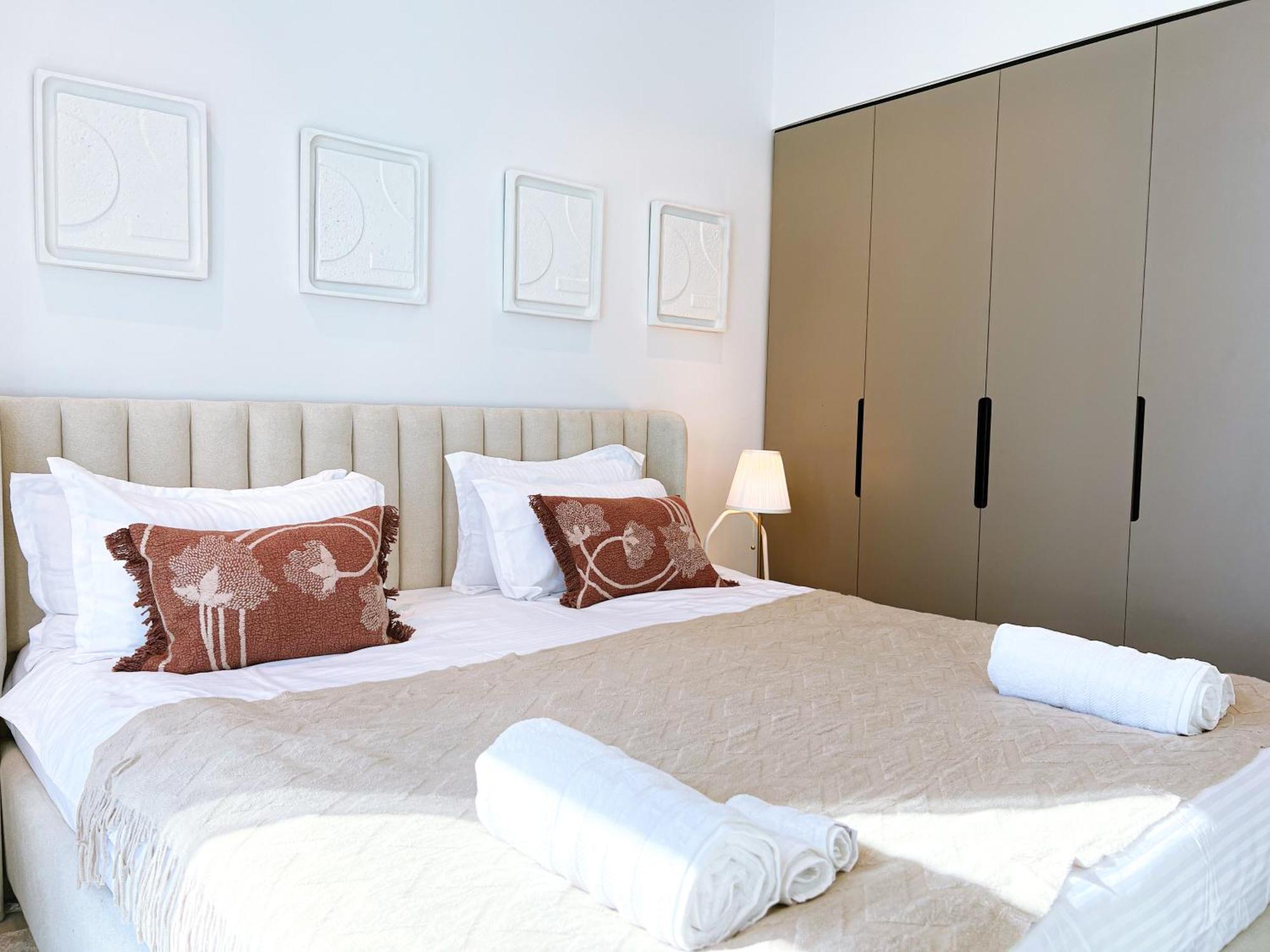 Brand New Luxury 2-bedroom With Sofa-bed Apartment