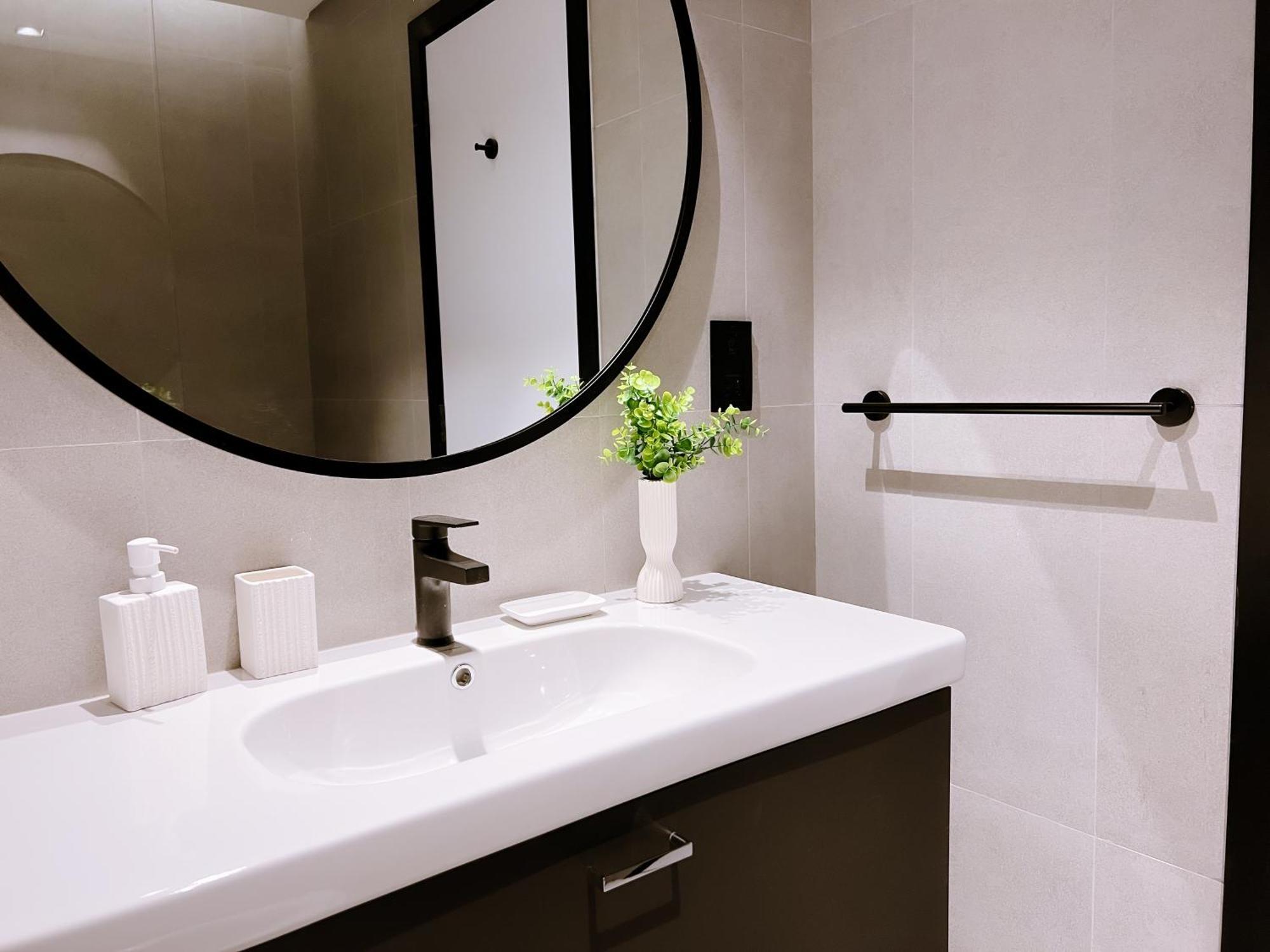 Brand New Luxury 2-bedroom With Sofa-bed Dubai
