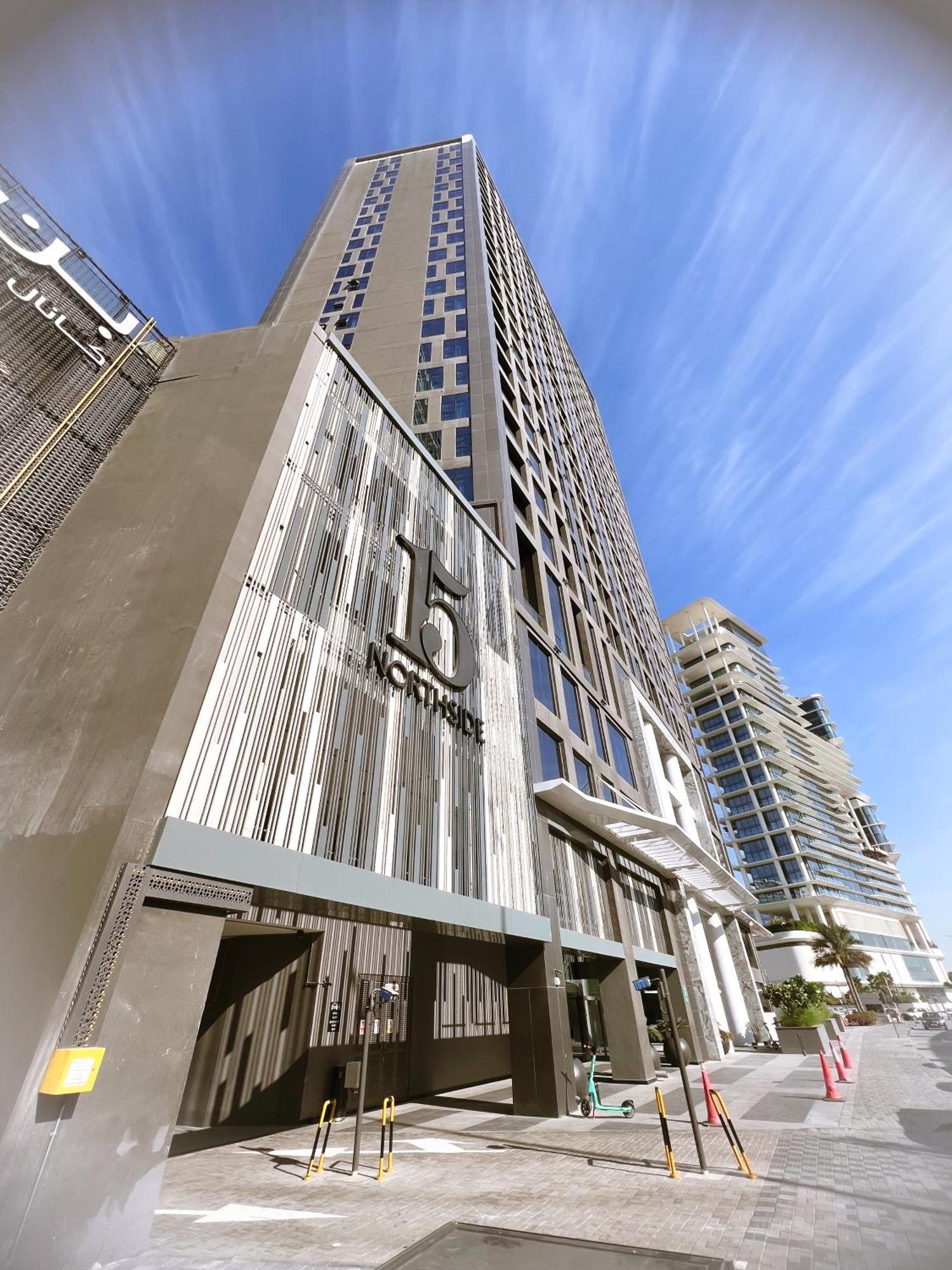 Brand New Luxury 2-bedroom With Sofa-bed * Dubai