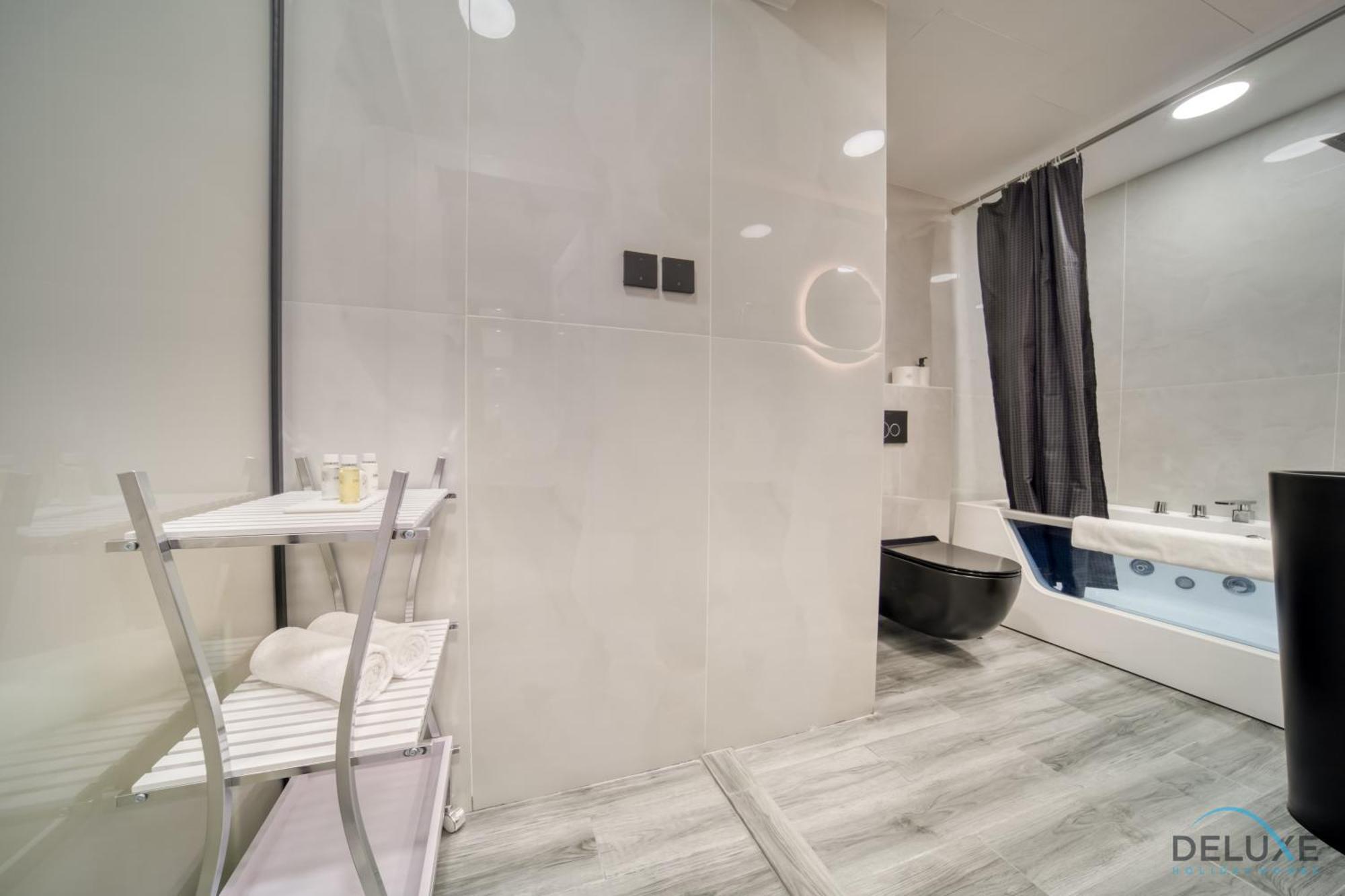 Apartment Opulent 1br At Manchester Tower Marina By Deluxe
