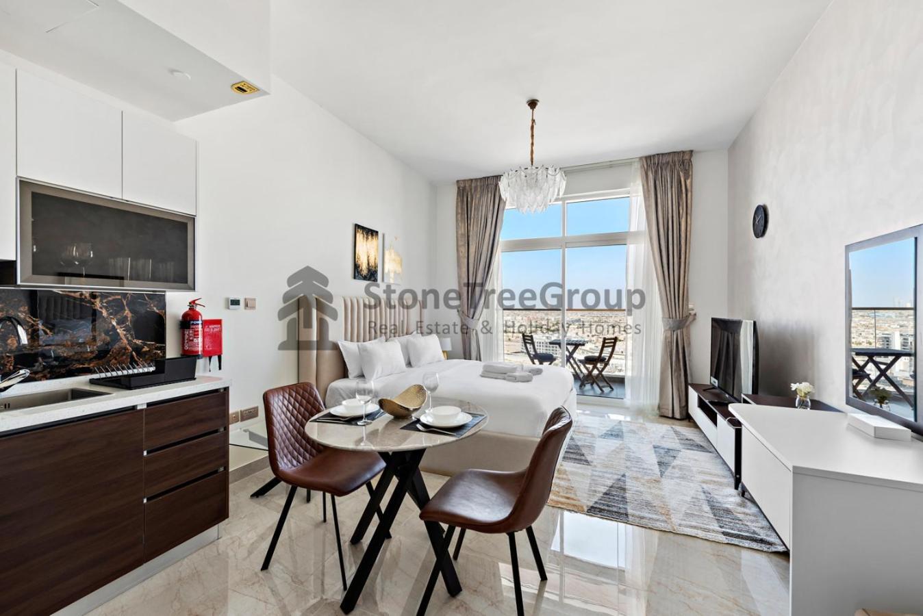 Apartment Stonetree - Brand New In Jewelz *