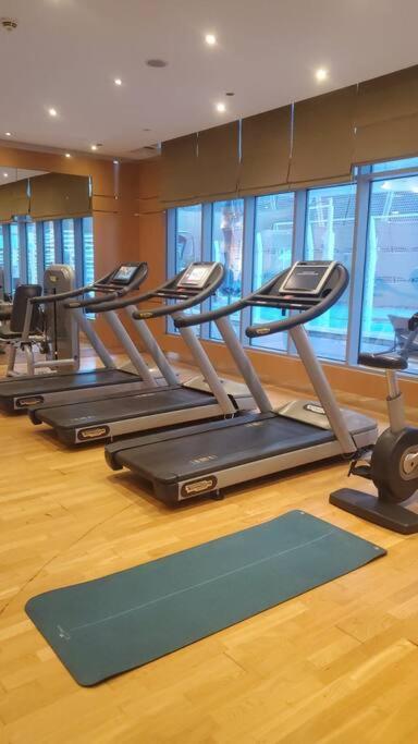 Amazing 1br In Downtown 2mins Walk To Mall * Dubai