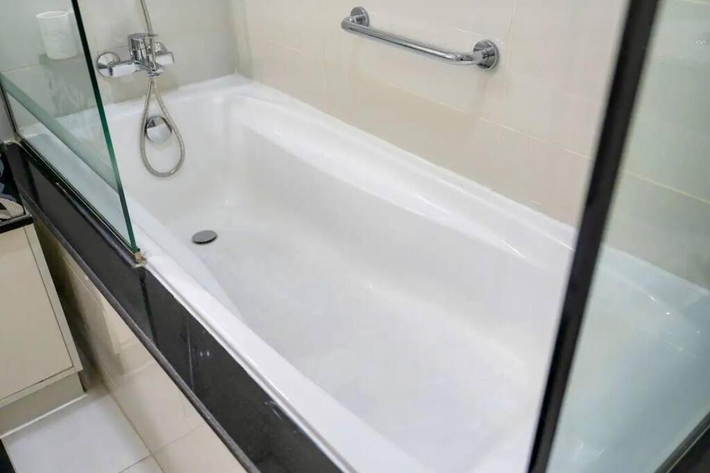 Apartment Amazing 1br In Downtown 2mins Walk To Mall