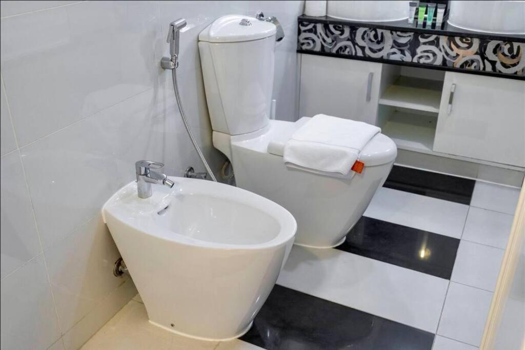 Amazing 1br In Downtown 2mins Walk To Mall * Dubai