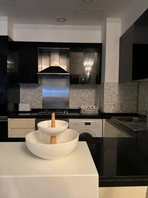 Apartment Amazing 1br In Downtown 2mins Walk To Mall