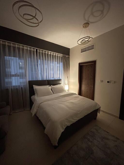Cozy 3br With Maid's Apartment