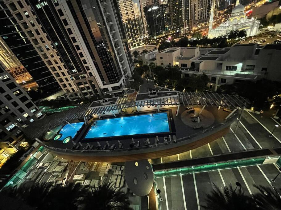 Cozy 3br With Maid's * Dubai