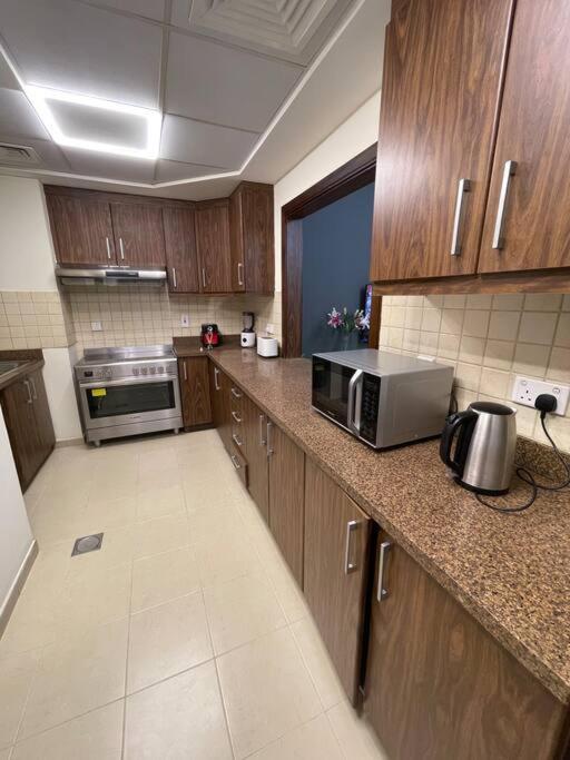 Cozy 3br With Maid's