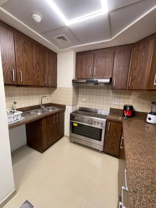 Cozy 3br With Maid's *
