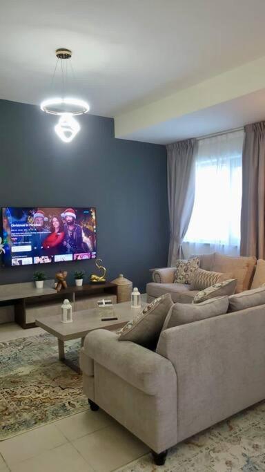 Apartment Cozy 3br With Maid's *