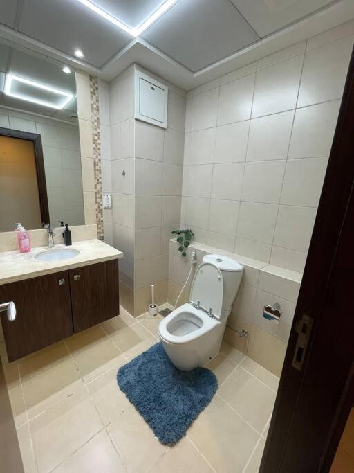 Cozy 3br With Maid's *