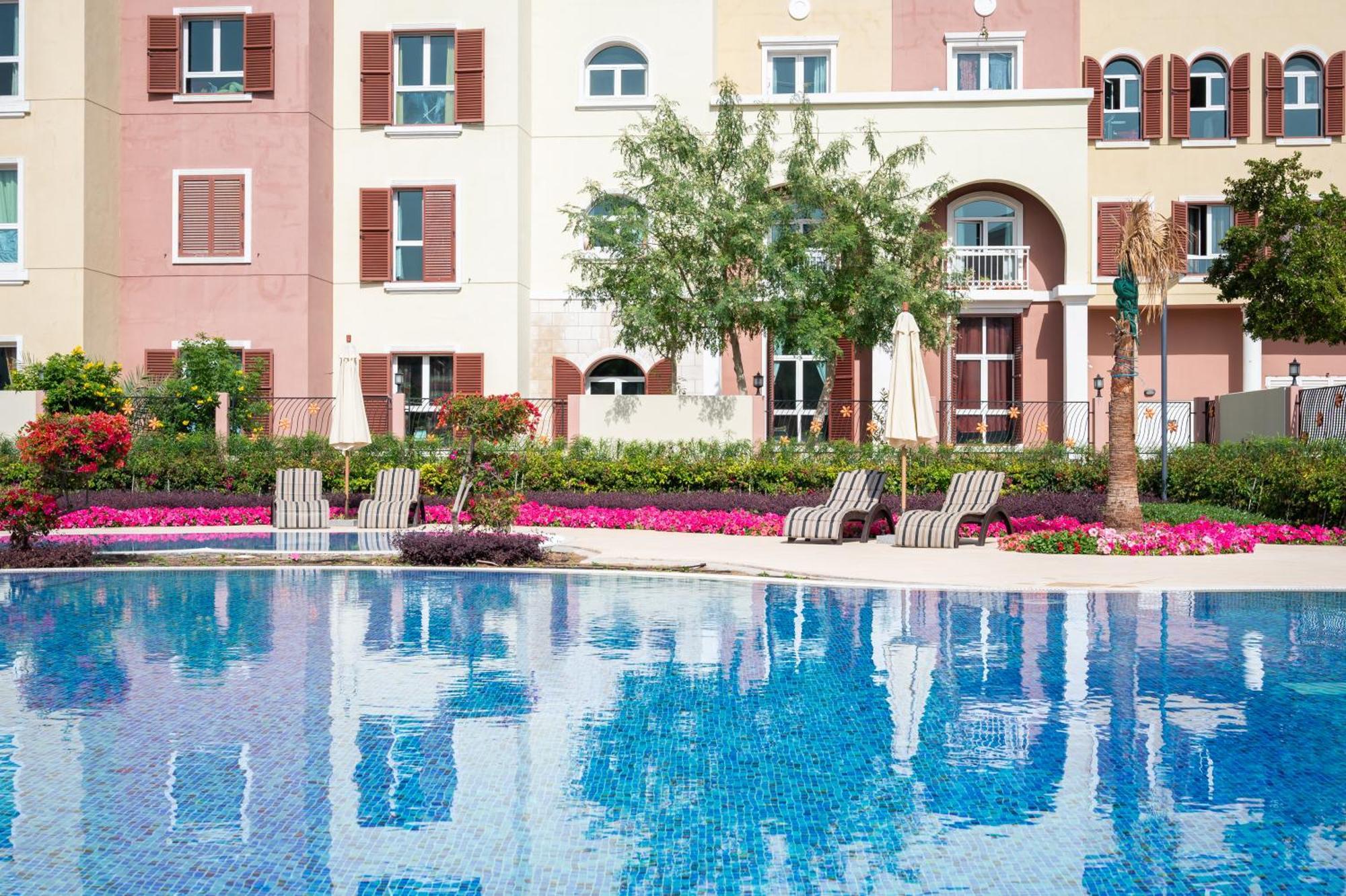 Luxury 1 Bedroom In Discovery Gardens Apartment *