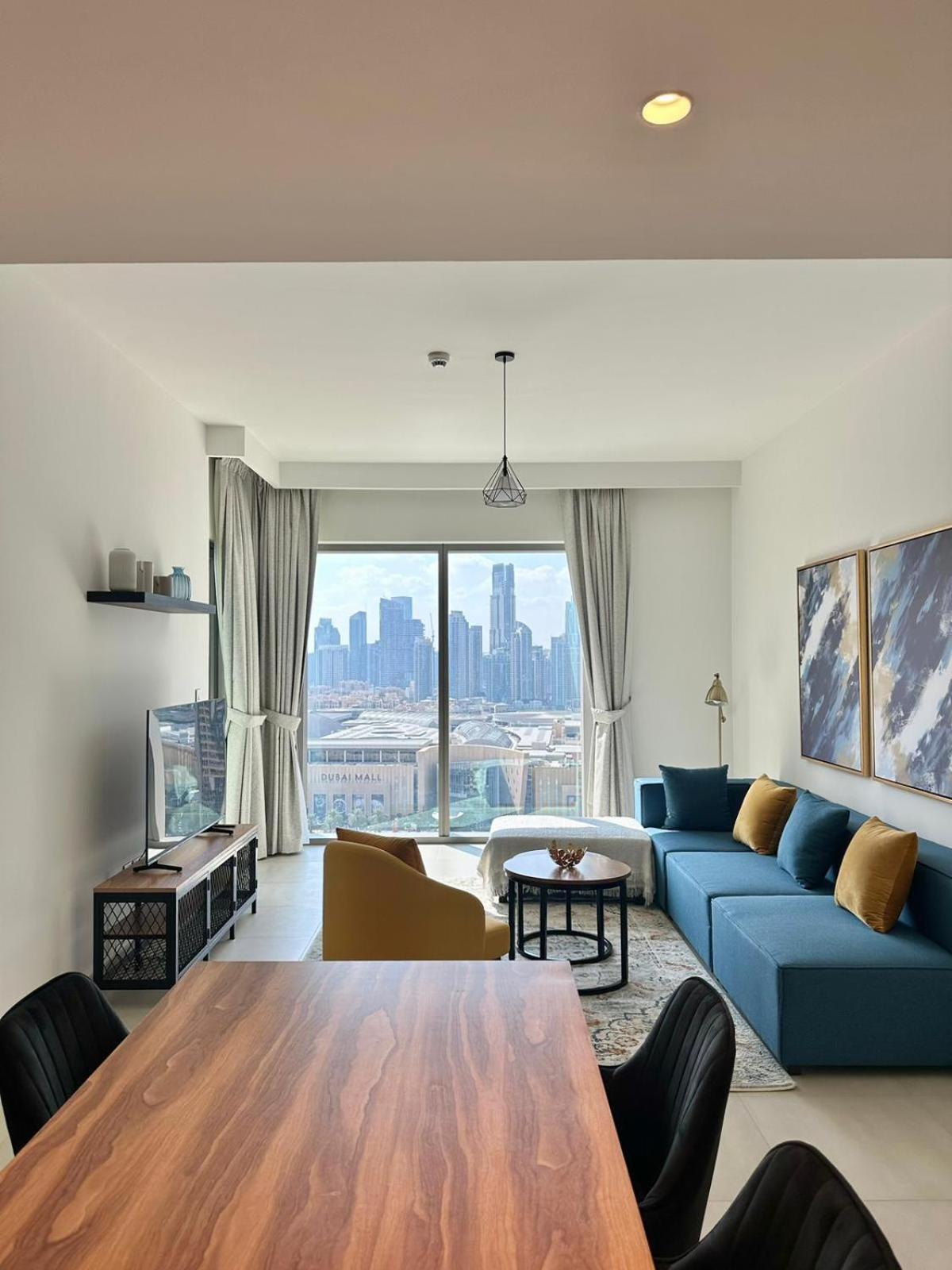 Luxury Downtown Mall Burj Khalifa View Free Netflix & Prime Video * Dubai