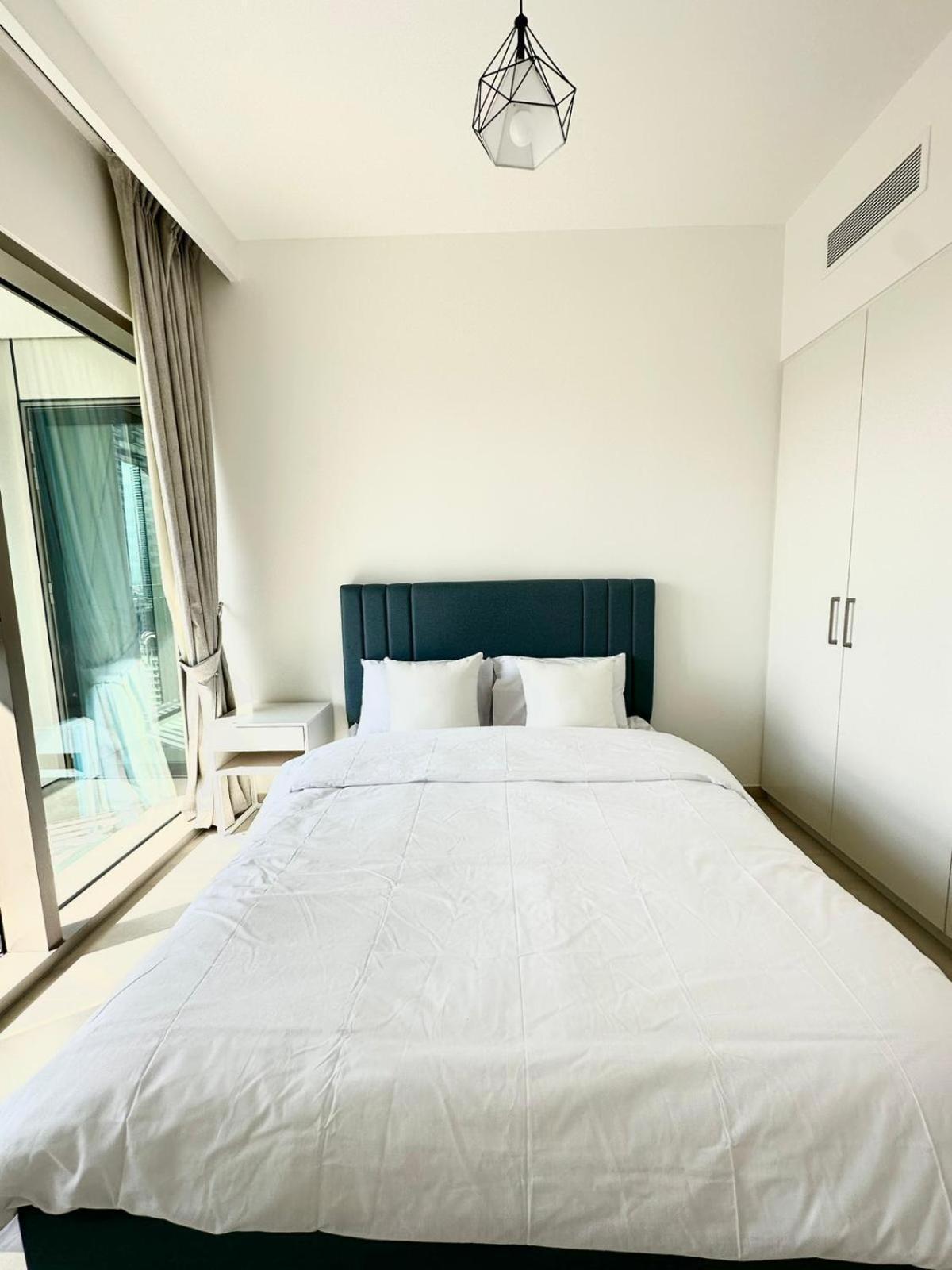 Luxury Downtown Mall Burj Khalifa View Free Netflix & Prime Video *