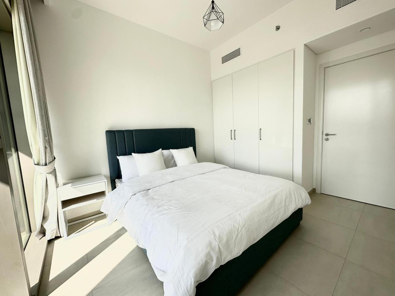 Luxury Downtown Mall Burj Khalifa View Free Netflix & Prime Video Apartment