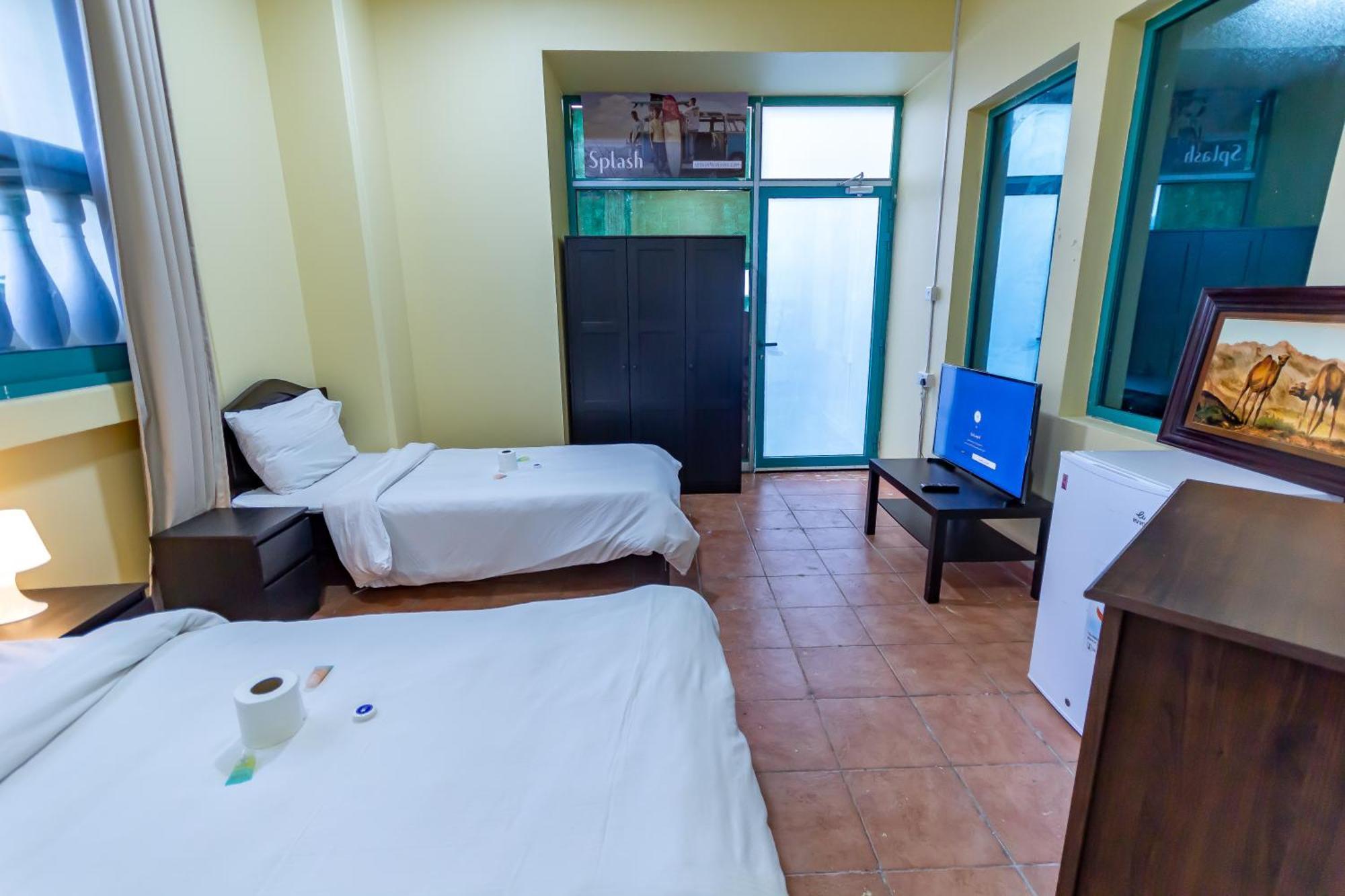 Homestay Big For ' Girls ' Only At Dubai, Marina Dubai