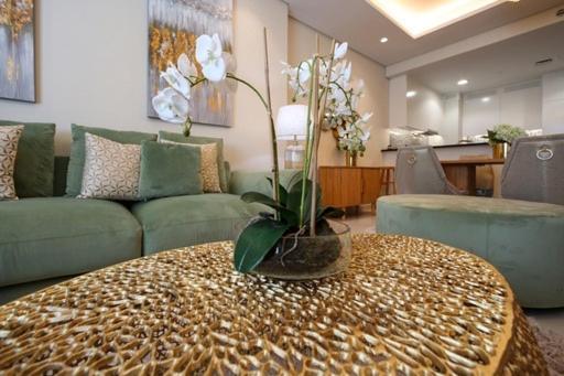 Luxurious One Bedroom Apartamento *