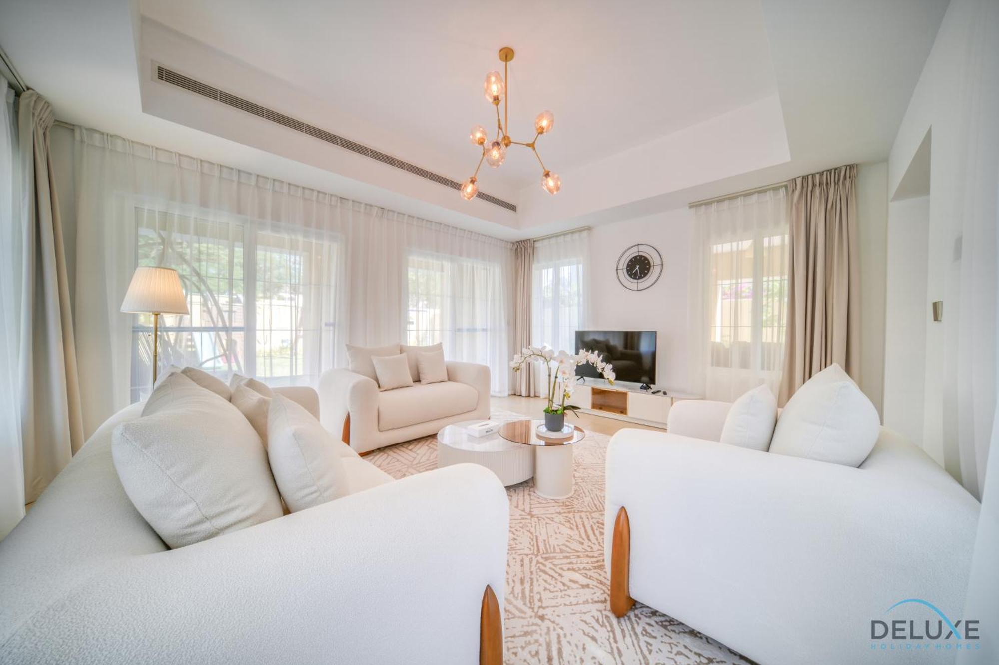 Daire Luxury 3br With Assistant At Alvorada 4 Arabian Ranches By Deluxe Homes