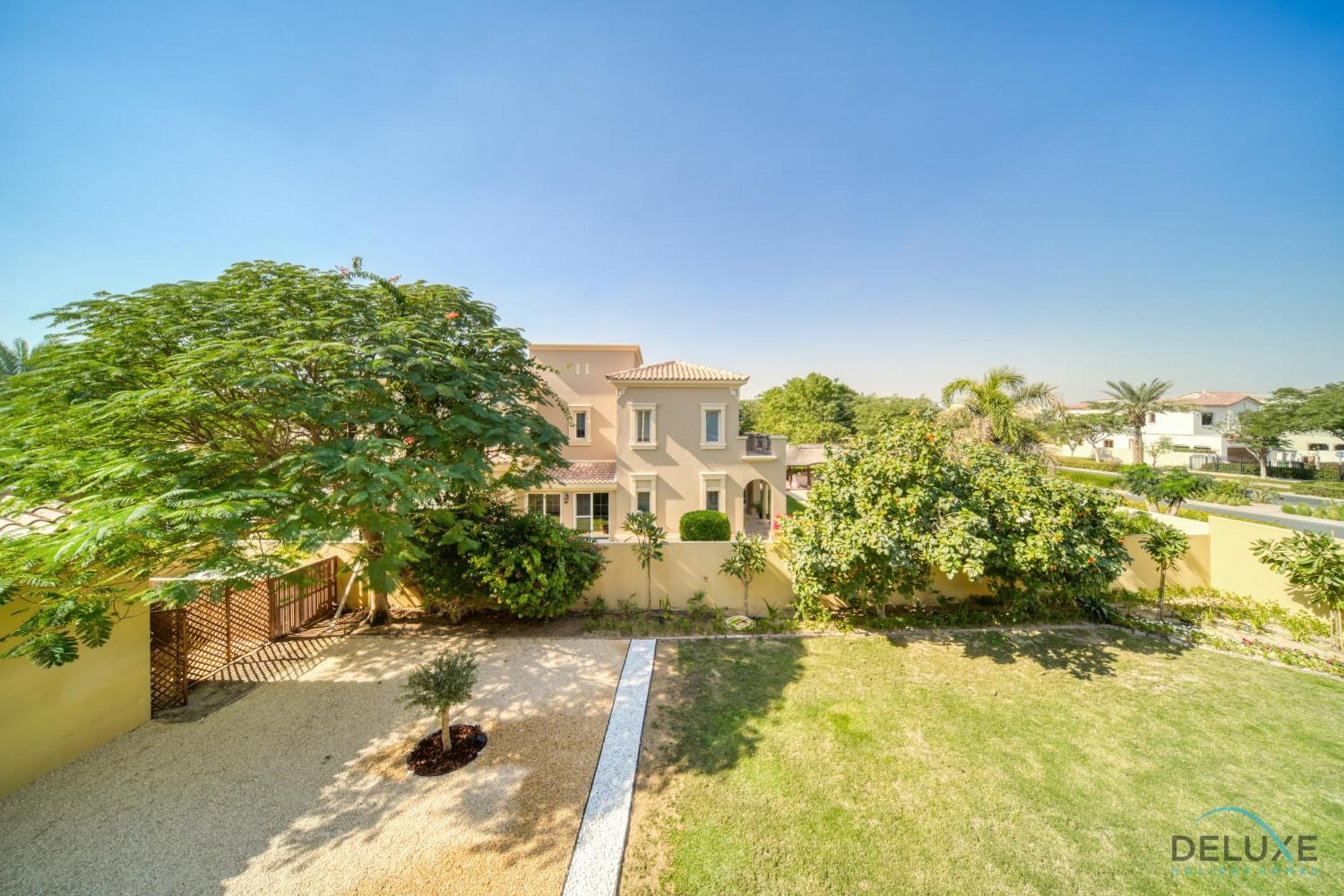 Daire Luxury 3br With Assistant At Alvorada 4 Arabian Ranches By Deluxe Homes *