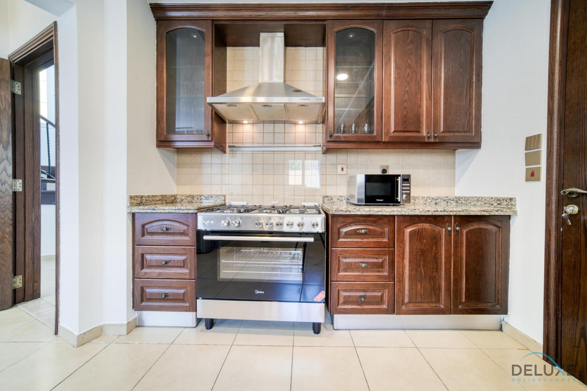 Daire Luxury 3br With Assistant At Alvorada 4 Arabian Ranches By Deluxe Homes *