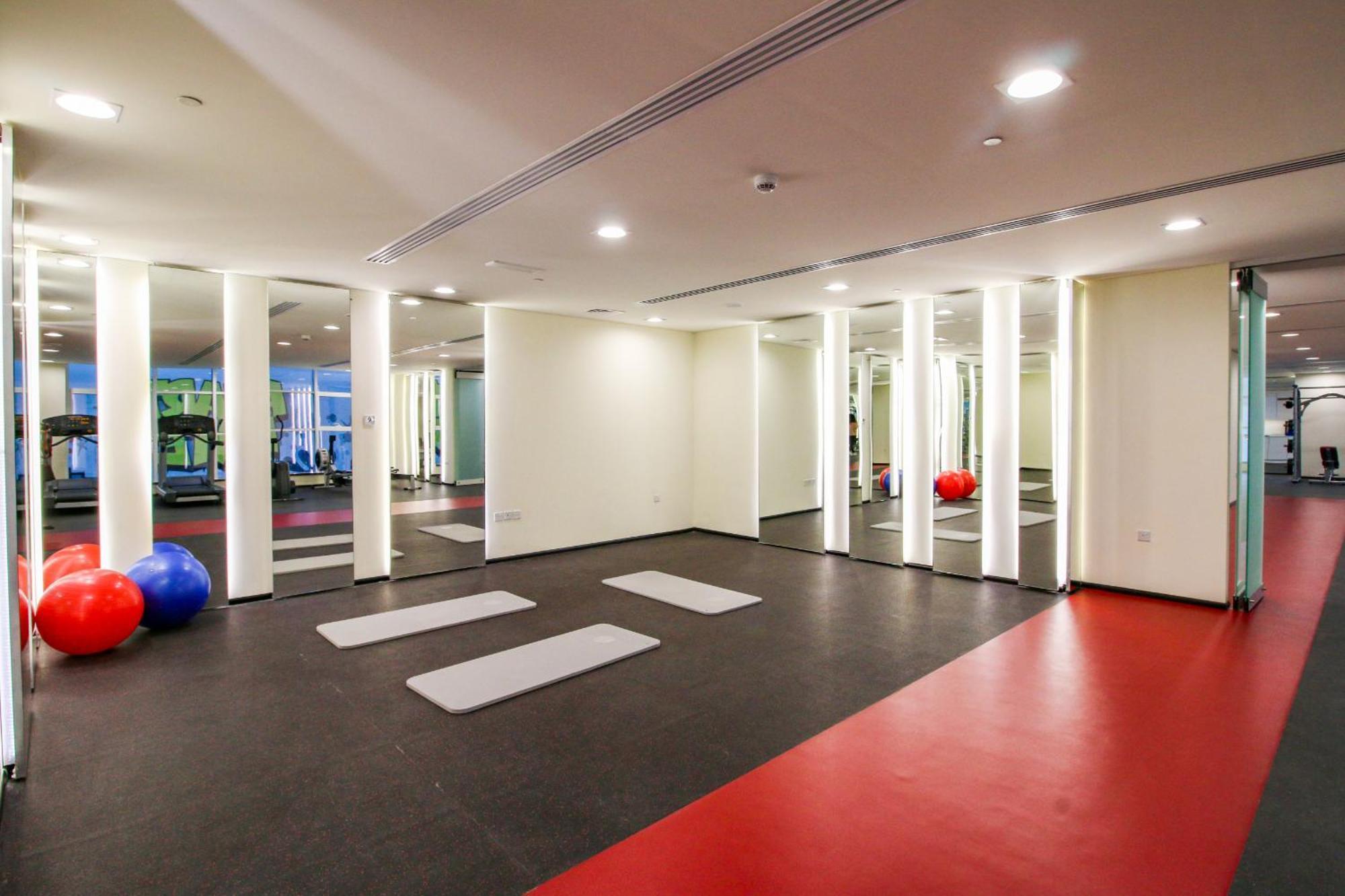 Vayk - Modern 2bd In The Marina Near Apartment Dubai