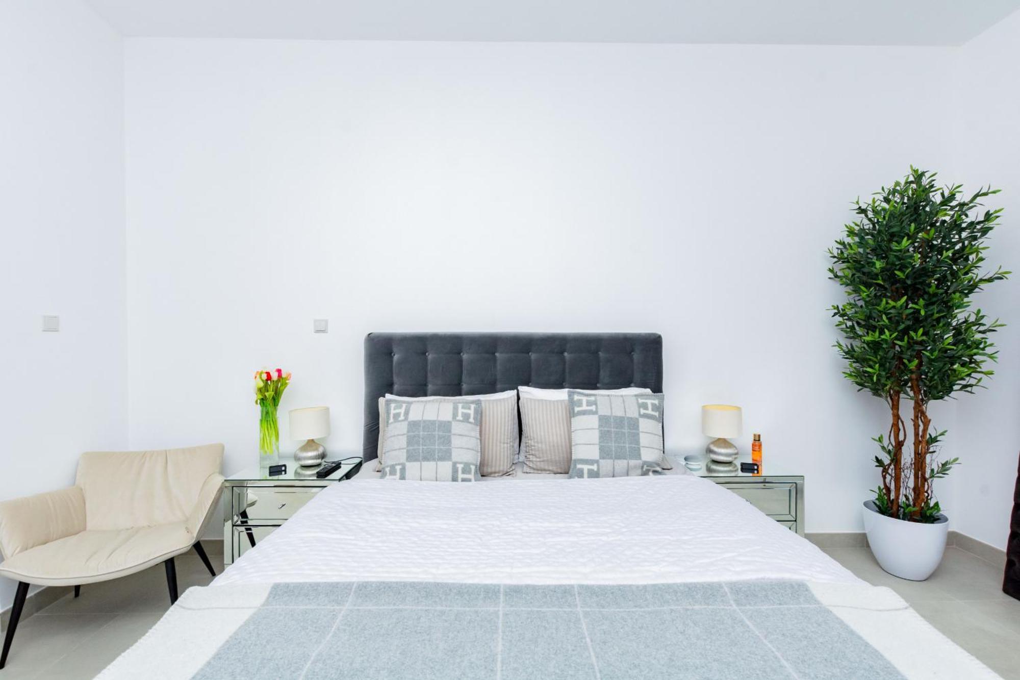 Apartment Vayk - Modern 2bd In The Marina Near *