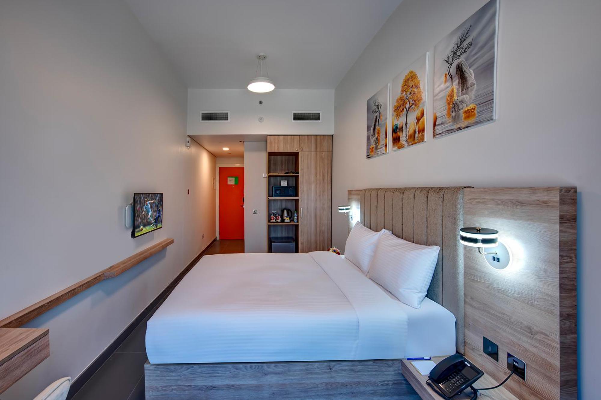 Wescott 2* Dubai