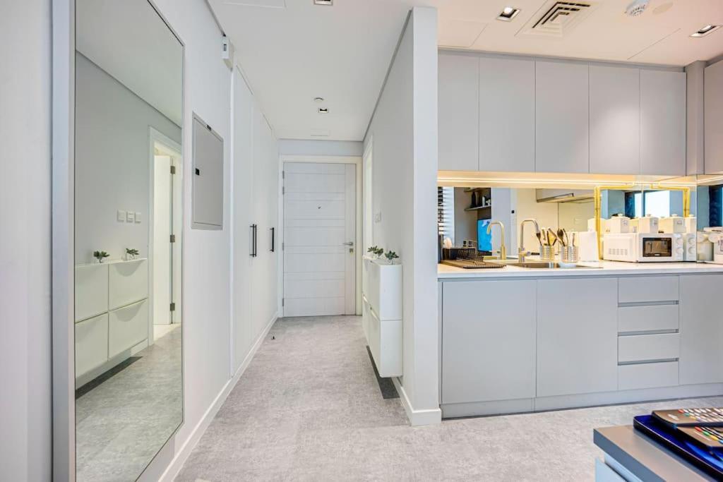 Amazing Luxury In Apartment Dubai