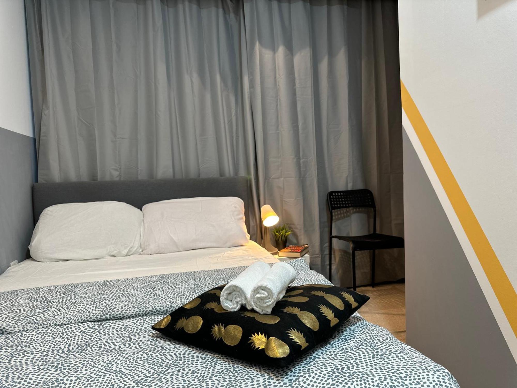 Double Partition In Al Barsha 1 Nearest To Metro *