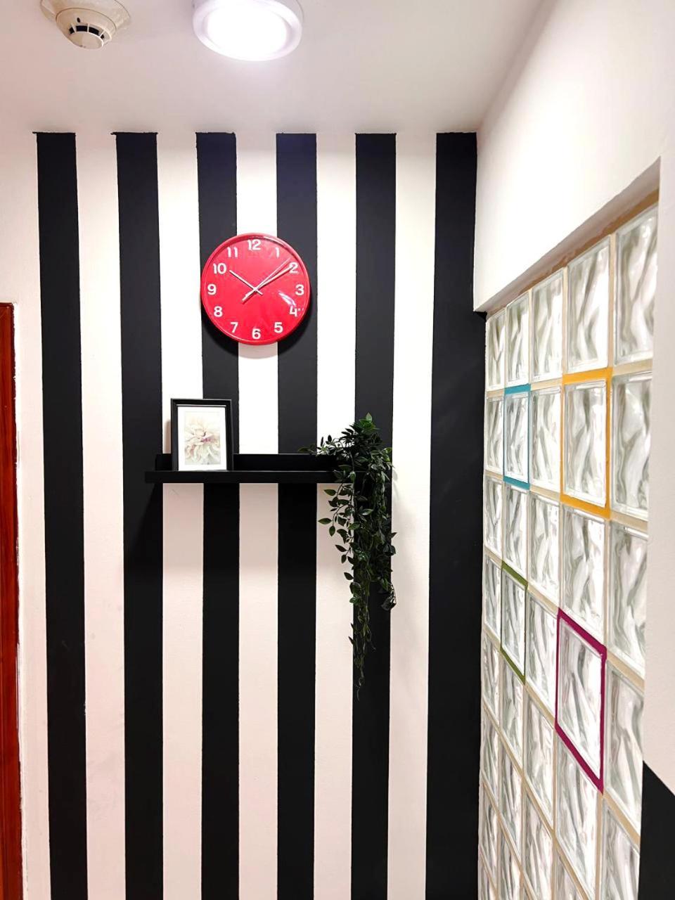Seperate Partition In Tecom / Barsha Heights Pansiyon Dubai