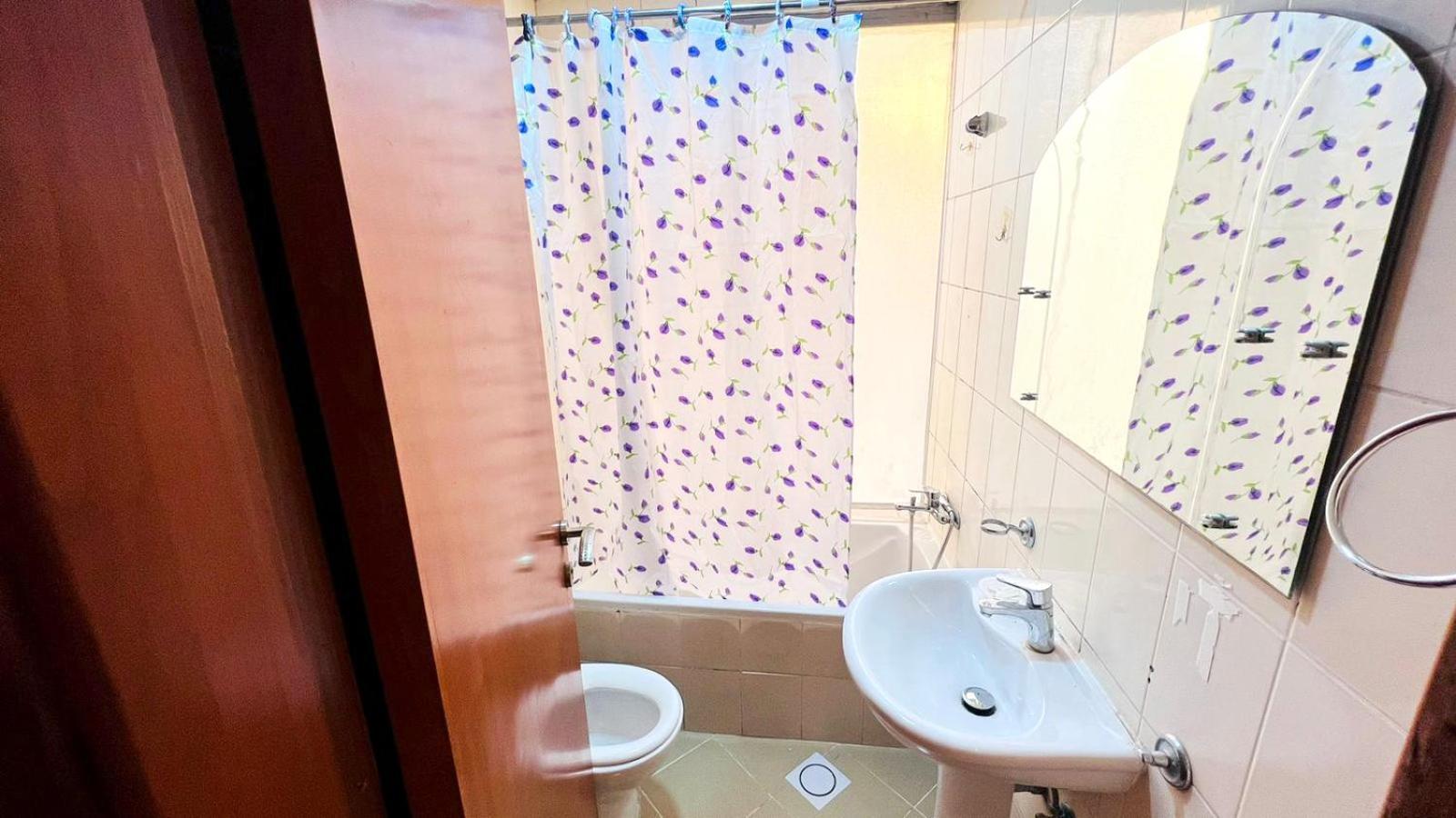 Homestay Seperate Partition In Tecom / Barsha Heights