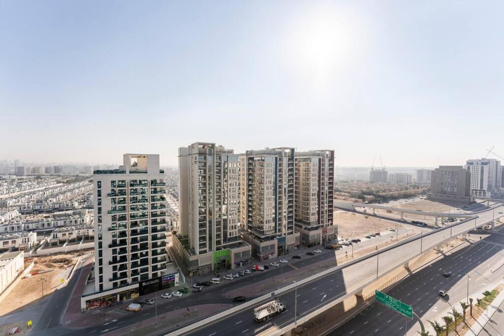 Daire Ashri Hh Brand New Creamy Rustic Dubai