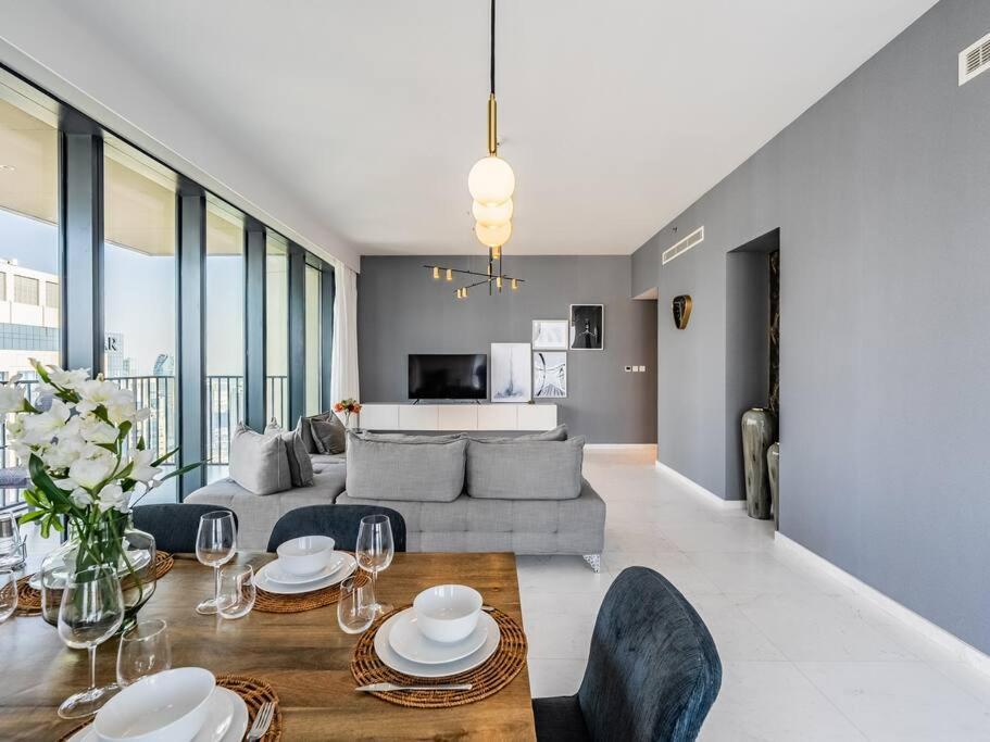 Apartment Spacious With Spectacular Burj Khalifa Views Dubai