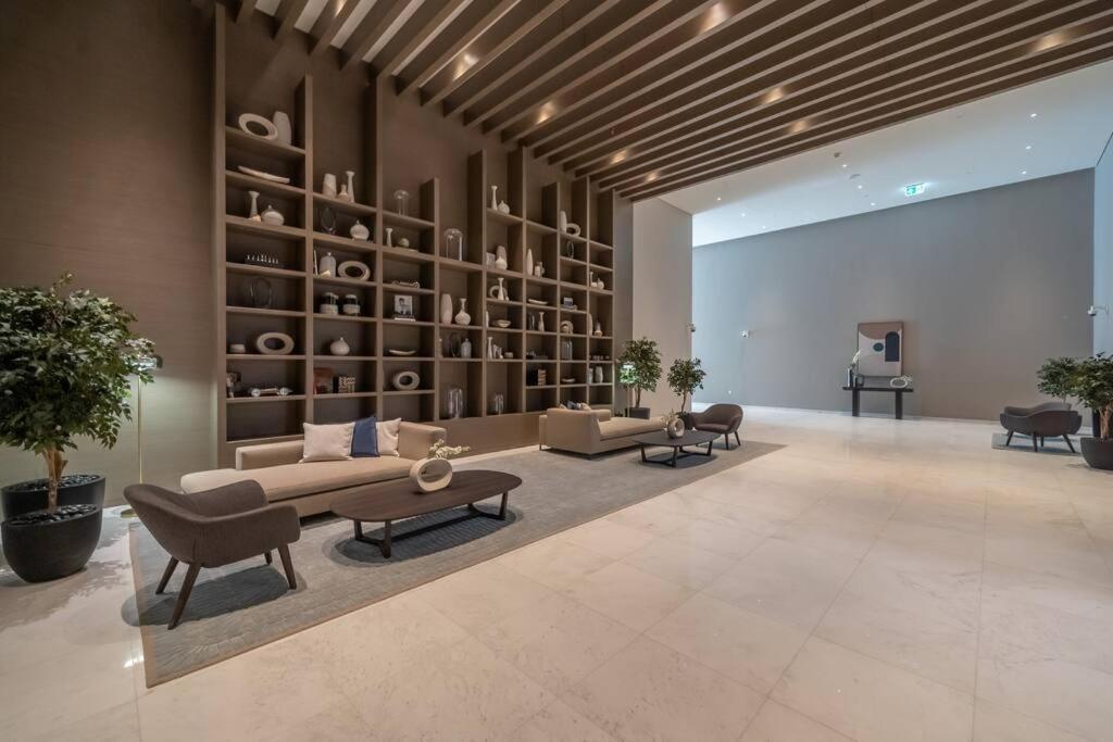 Spacious With Spectacular Burj Khalifa Views Apartment