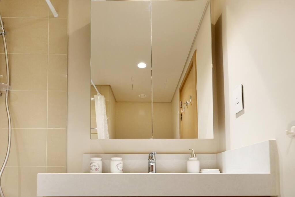 Brown Stone Creek Apartment