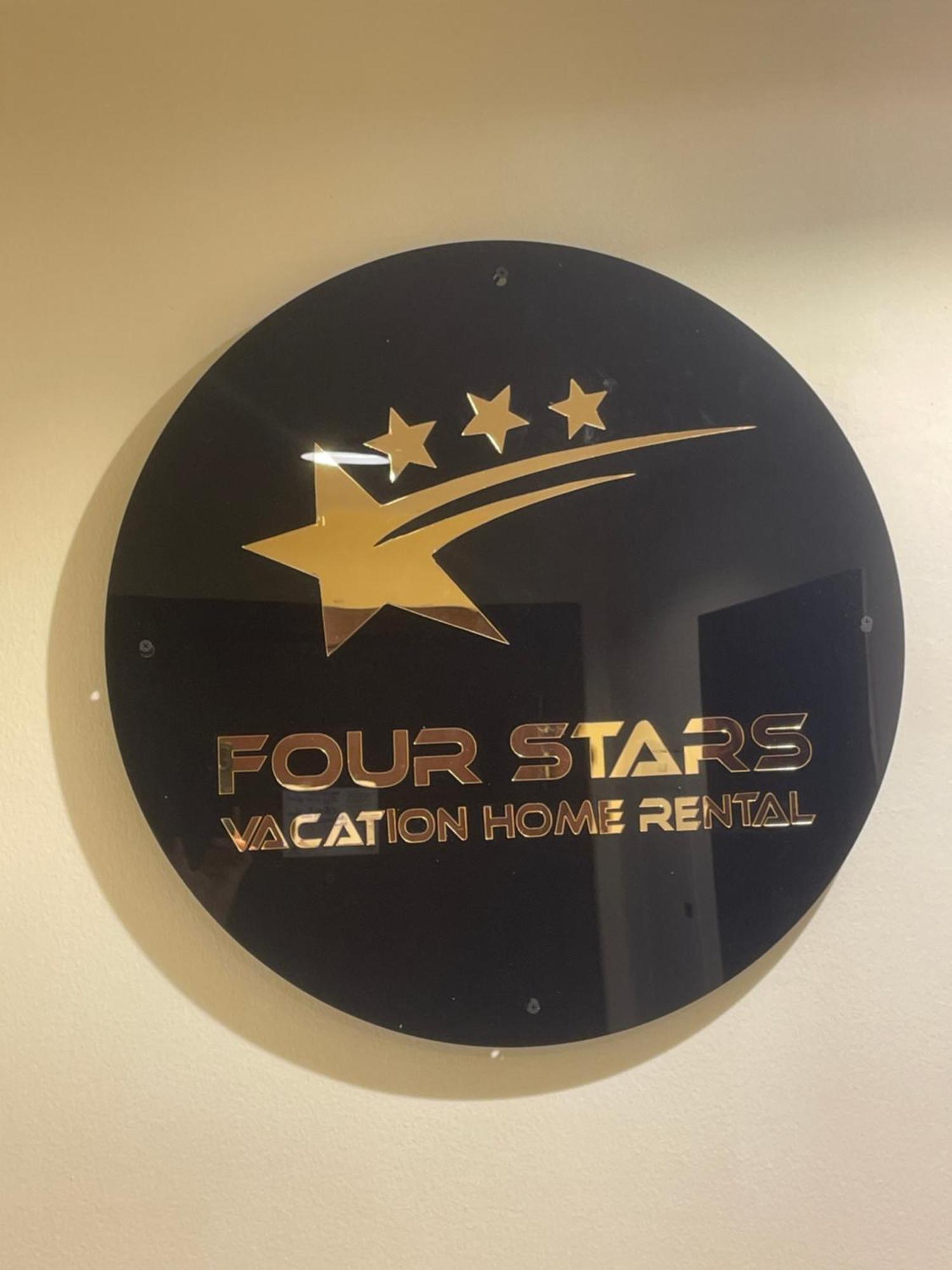 Four Stars Dubai