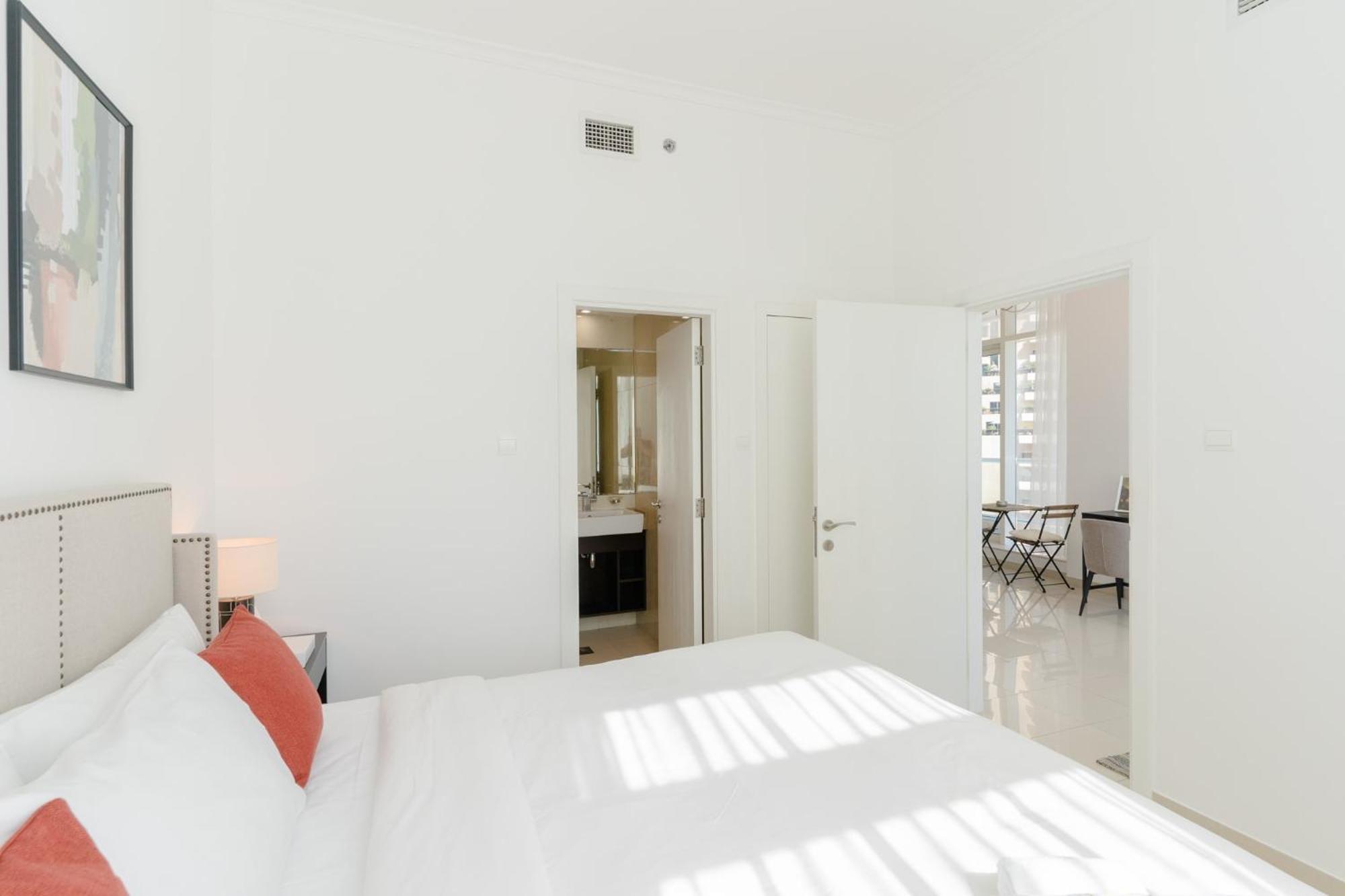 Luxfolio Retreats - Sea & Marina - Marina Apartment Dubai