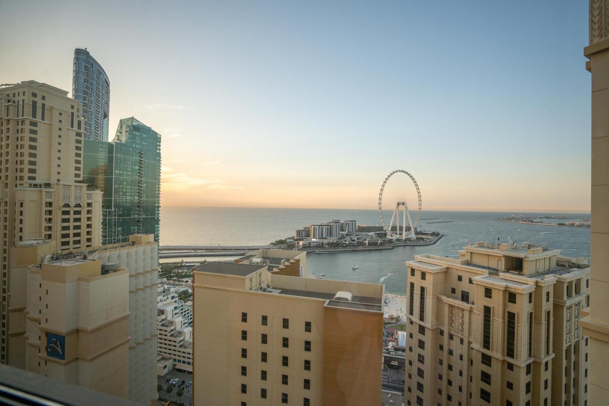 Gma Amwaj 2br Sea View High Floor Apartment *