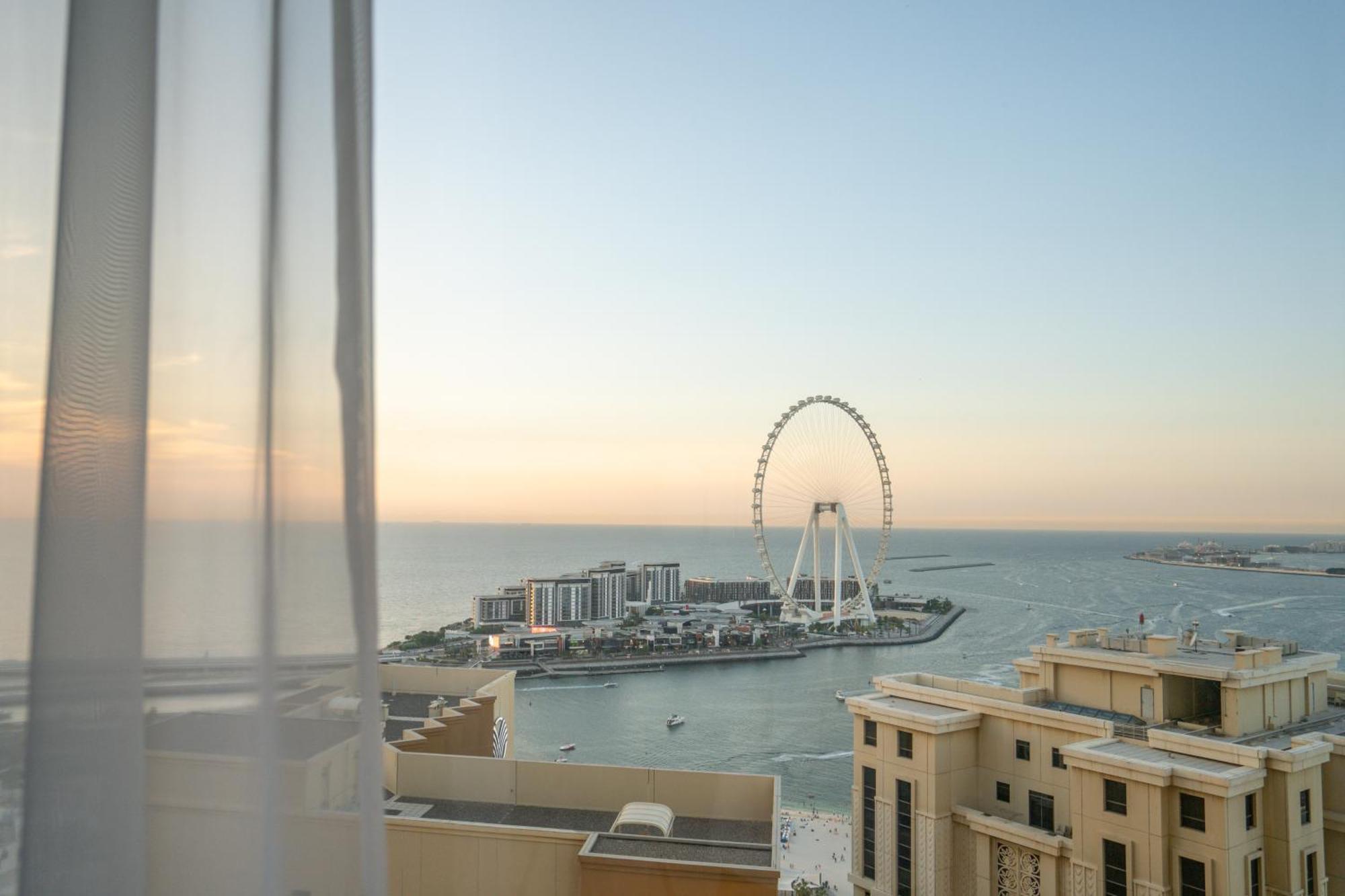 Gma Amwaj 2br Sea View High Floor Apartment *