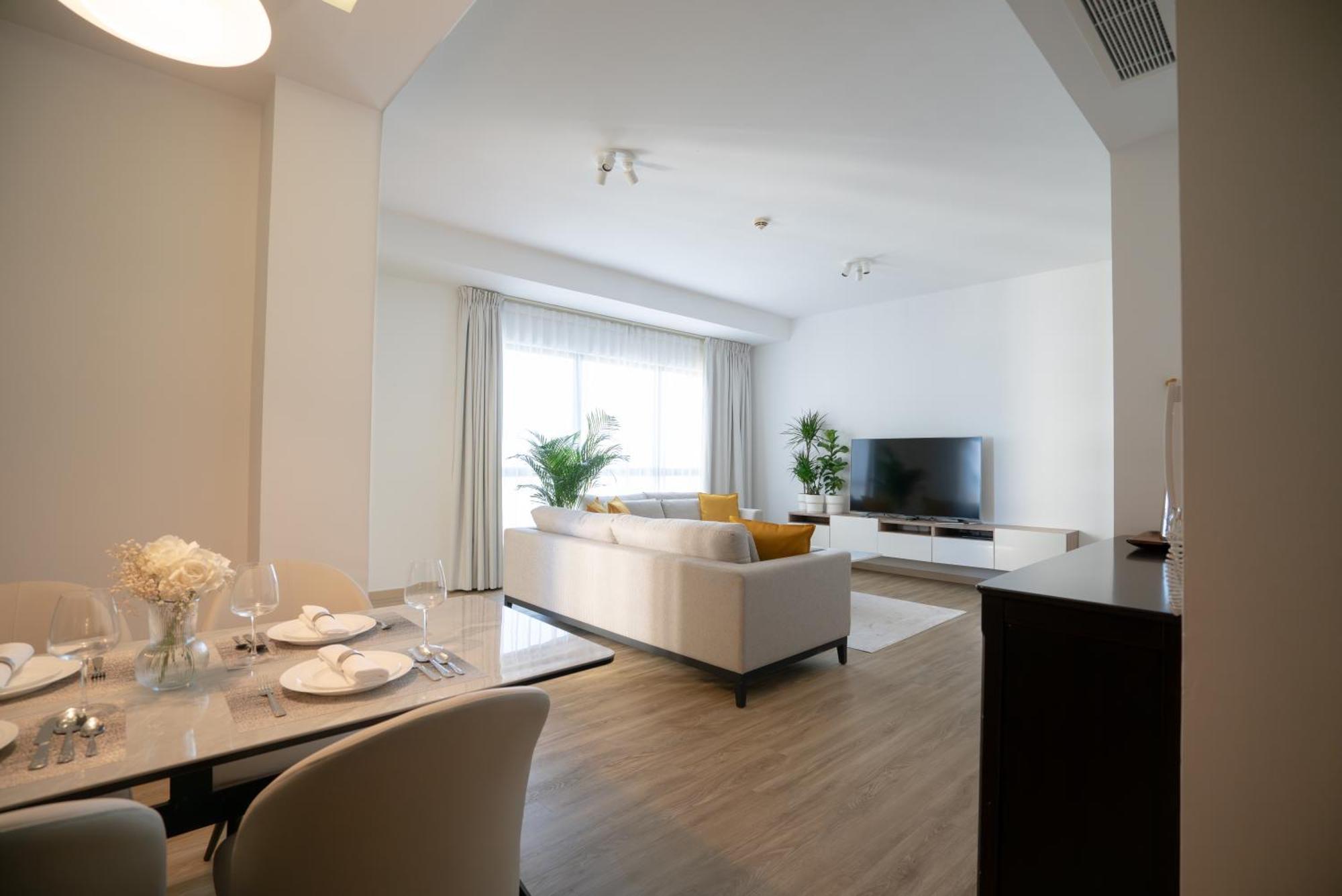 Gma Amwaj 2br Sea View High Floor Apartment Dubai
