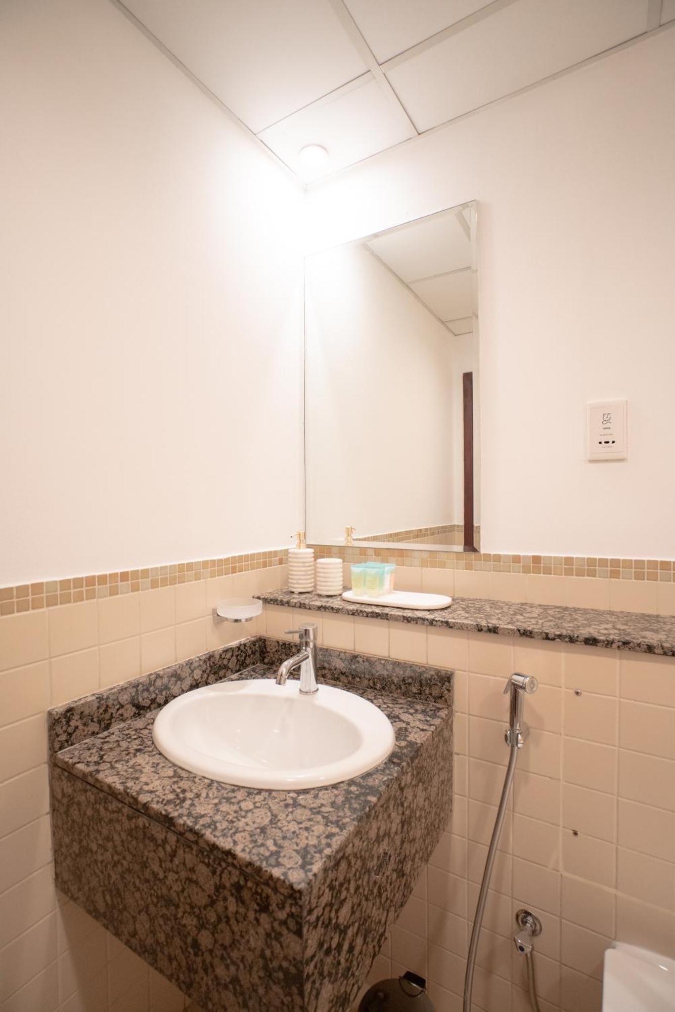 Apartment Gma Amwaj 2br Sea View High Floor *