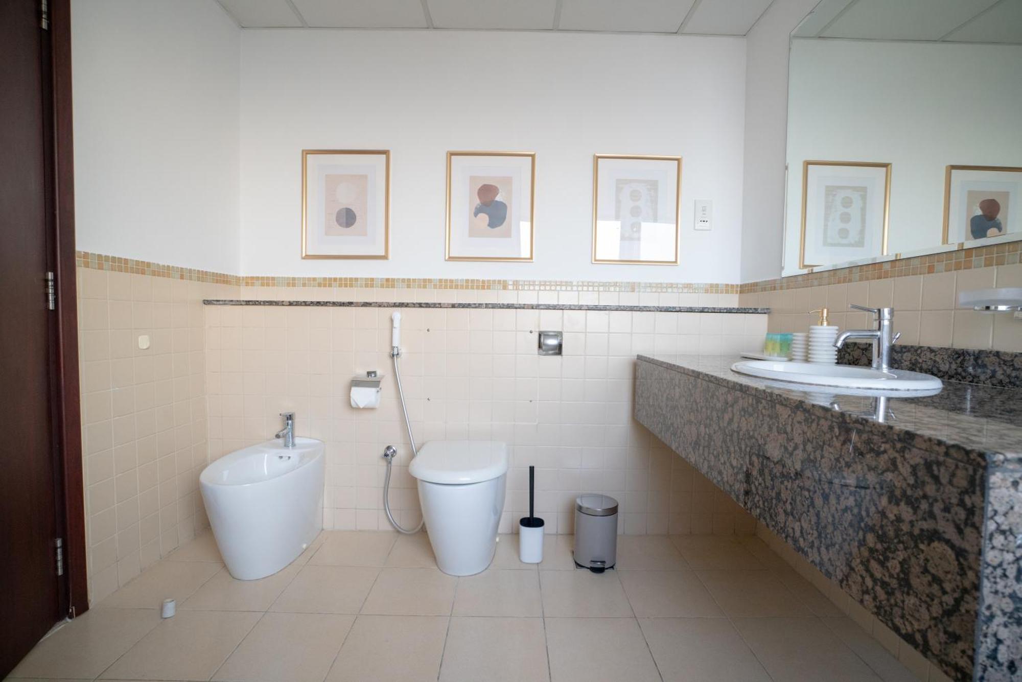 Gma Amwaj 2br Sea View High Floor Apartment