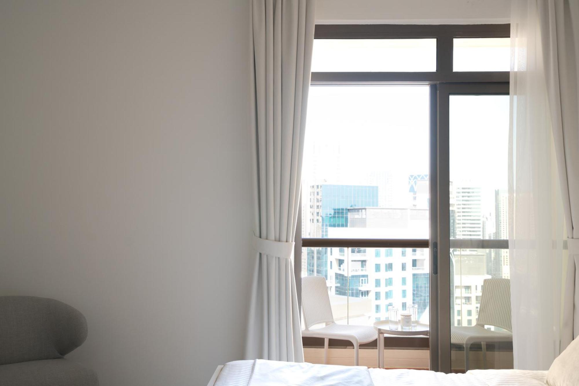 Gma Amwaj 2br Sea View High Floor Apartment