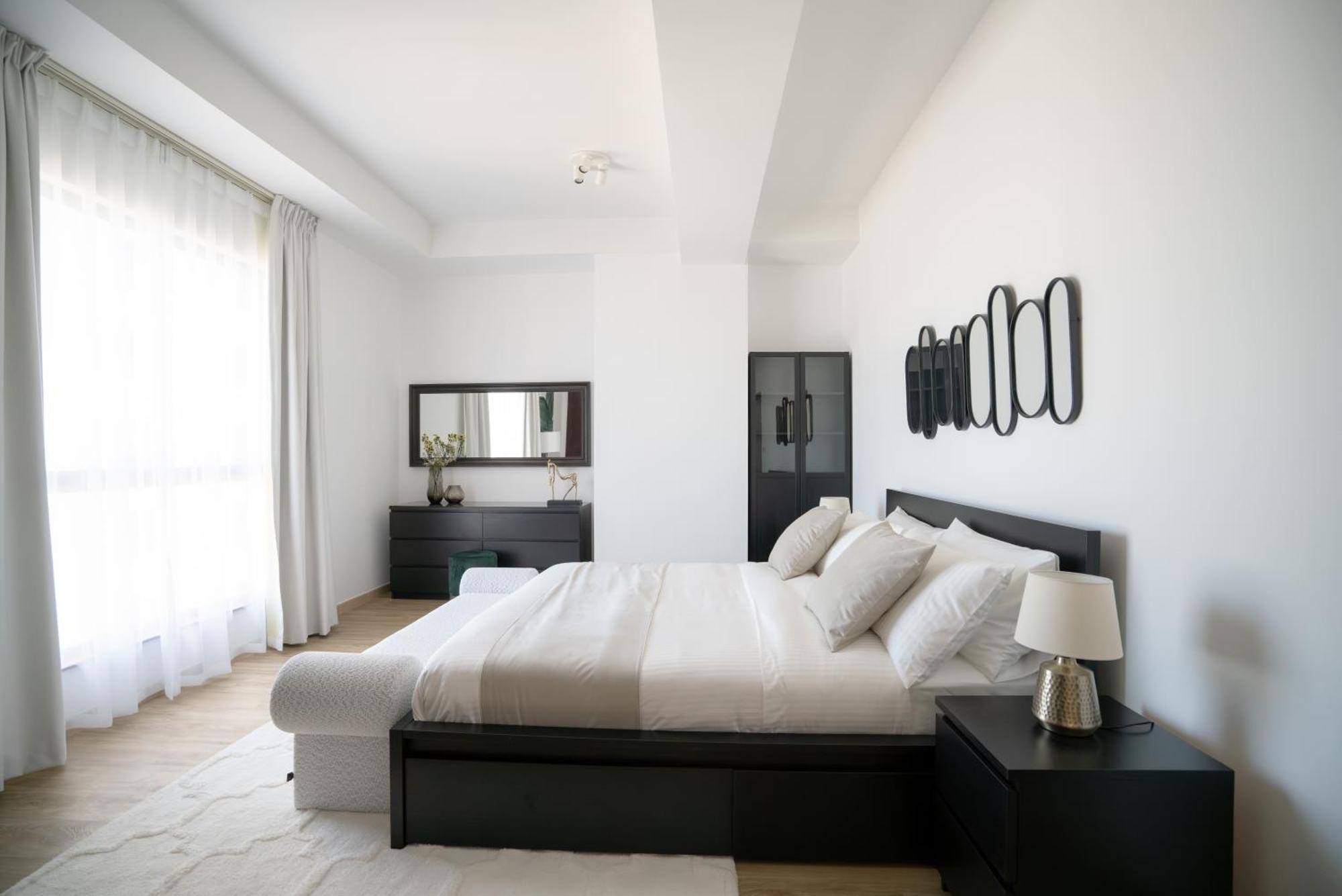 Gma Amwaj 2br Sea View High Floor Apartment