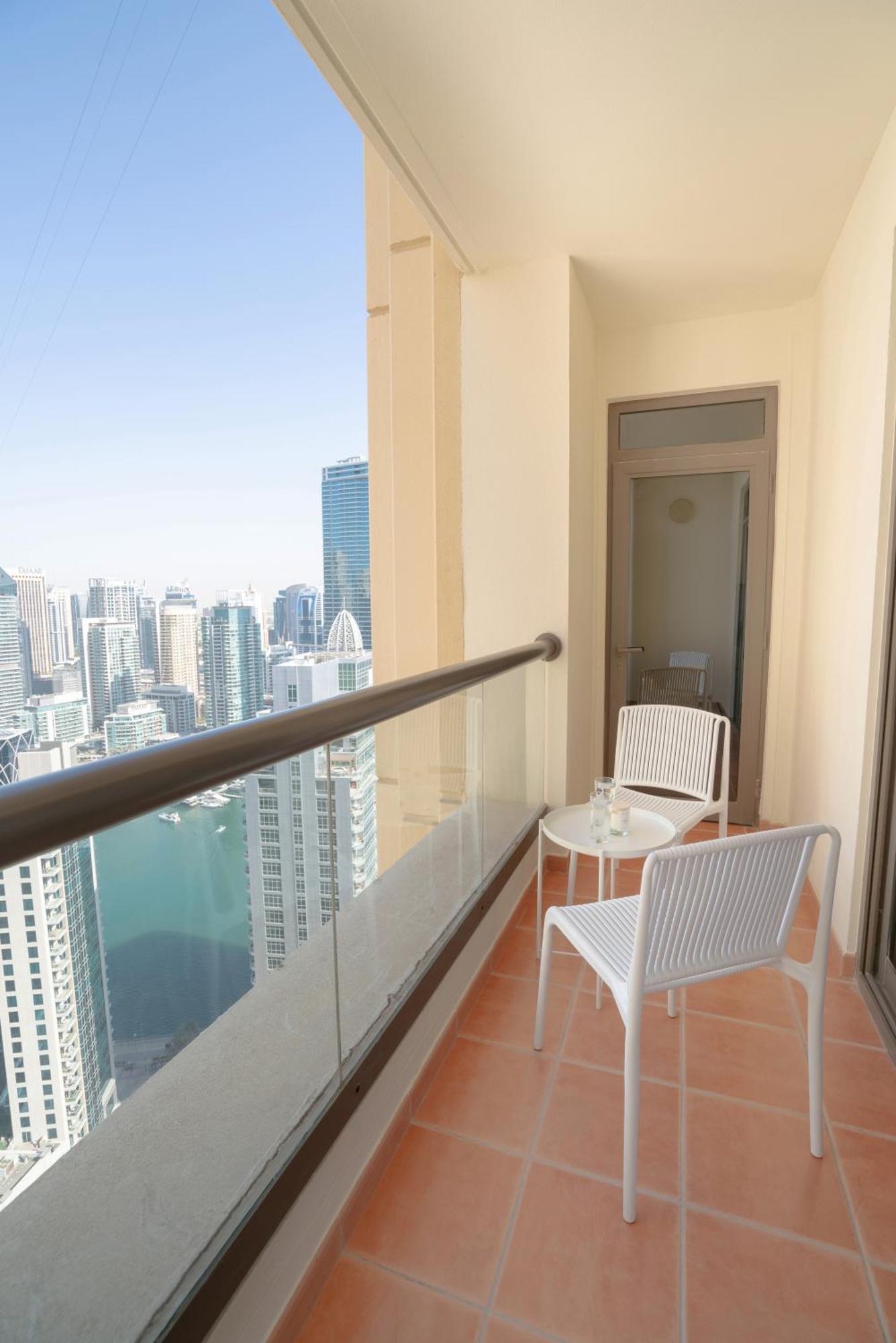 Gma Amwaj 2br Sea View High Floor Apartment *
