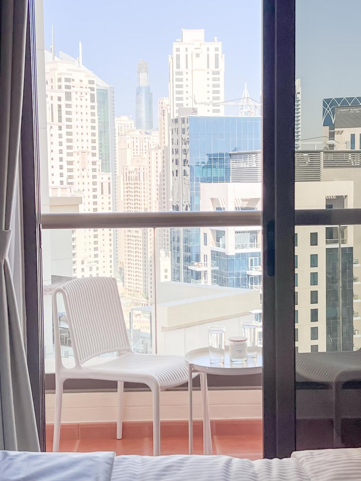 Apartment Gma Amwaj 2br Sea View High Floor
