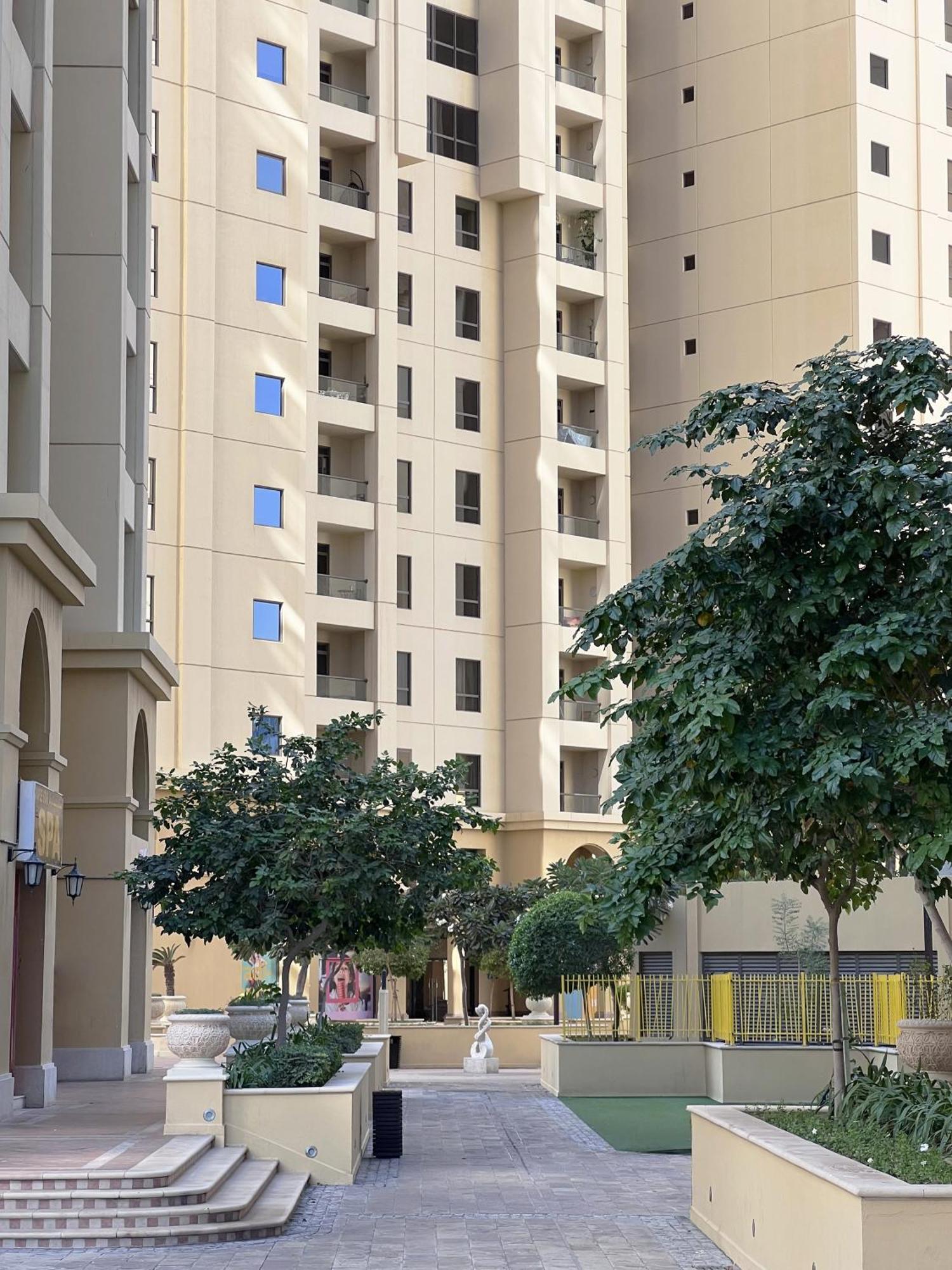 Gma Amwaj 2br Sea View High Floor Dubai